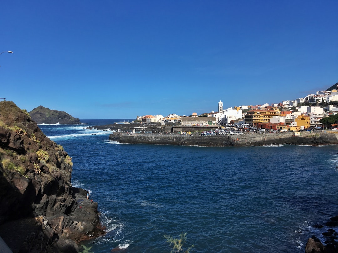 Lees meer over het artikel Sun Property Tenerife: wonen en investeren in de zon